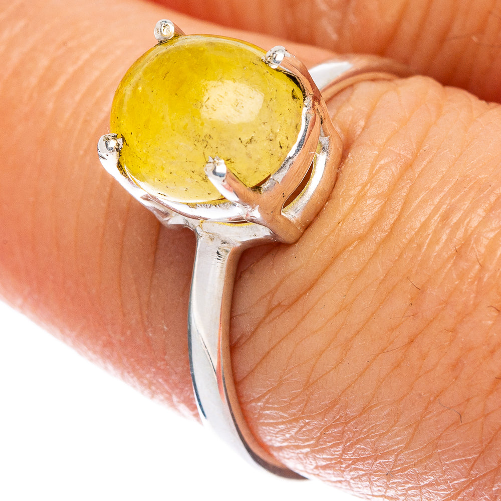 Rare Brucite Ring Size 8 (925 Sterling Silver) R146632