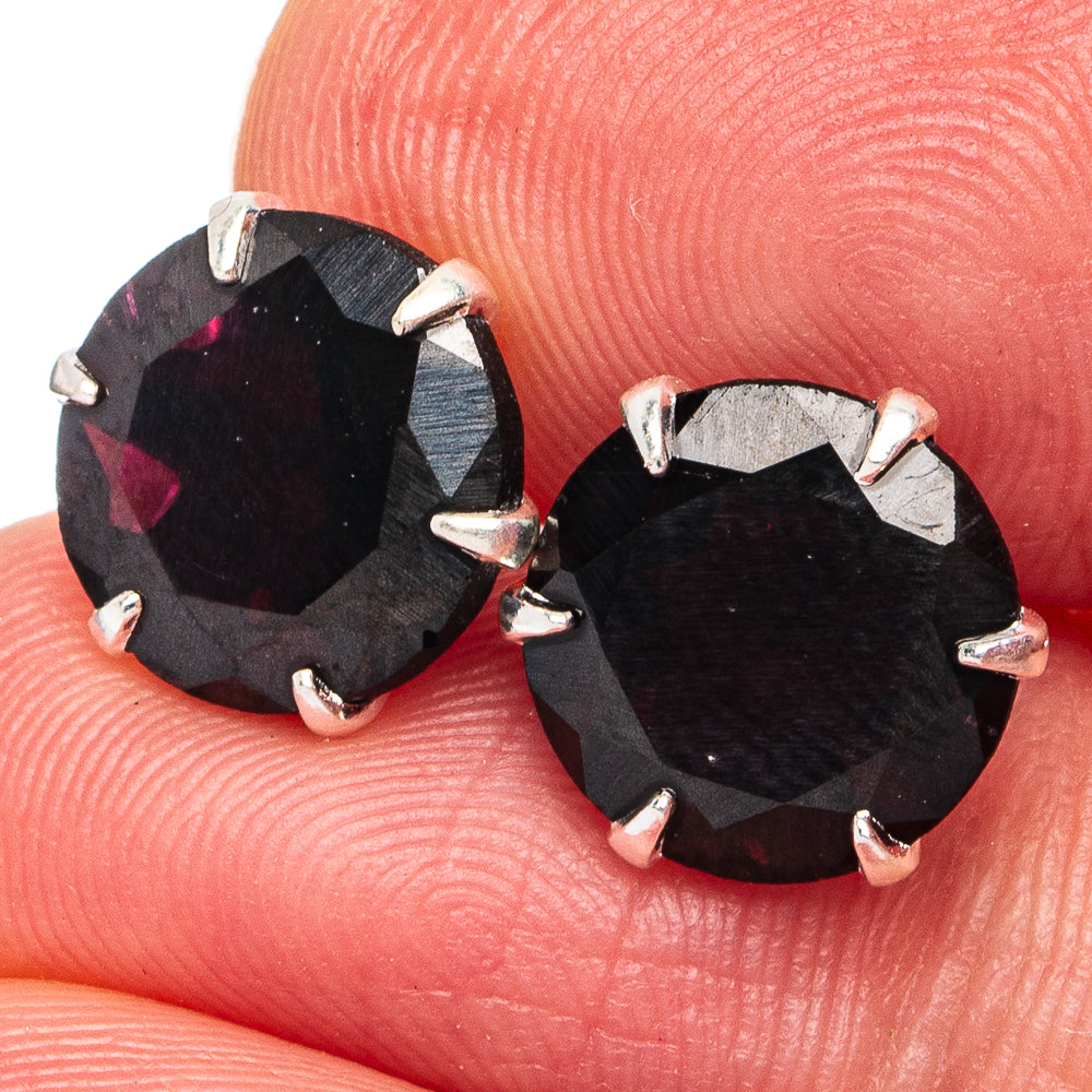 Garnet Earrings 3/8" (925 Sterling Silver) E2964