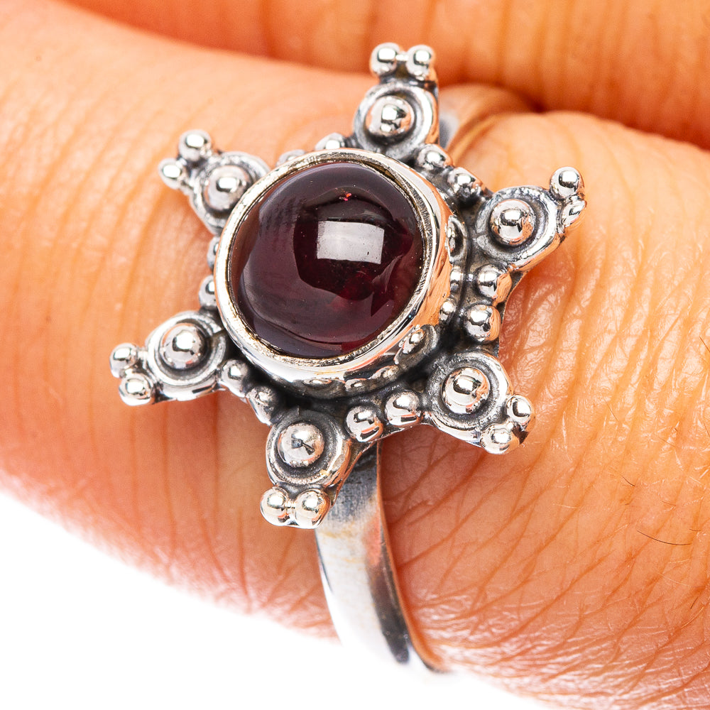 Garnet Flower 925 Sterling Silver Ring Size 7.75 (925 Sterling Silver) R5478