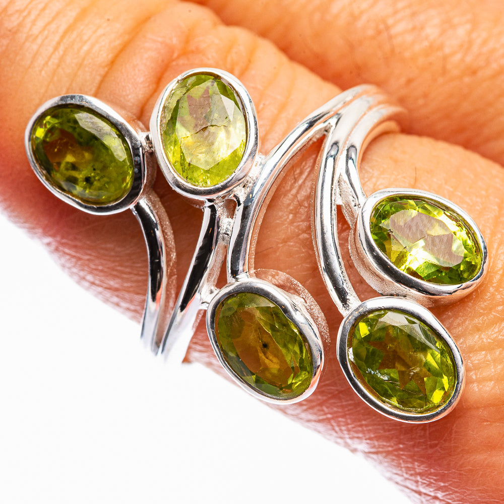 Peridot Ring Size 9.25 (925 Sterling Silver) R142254