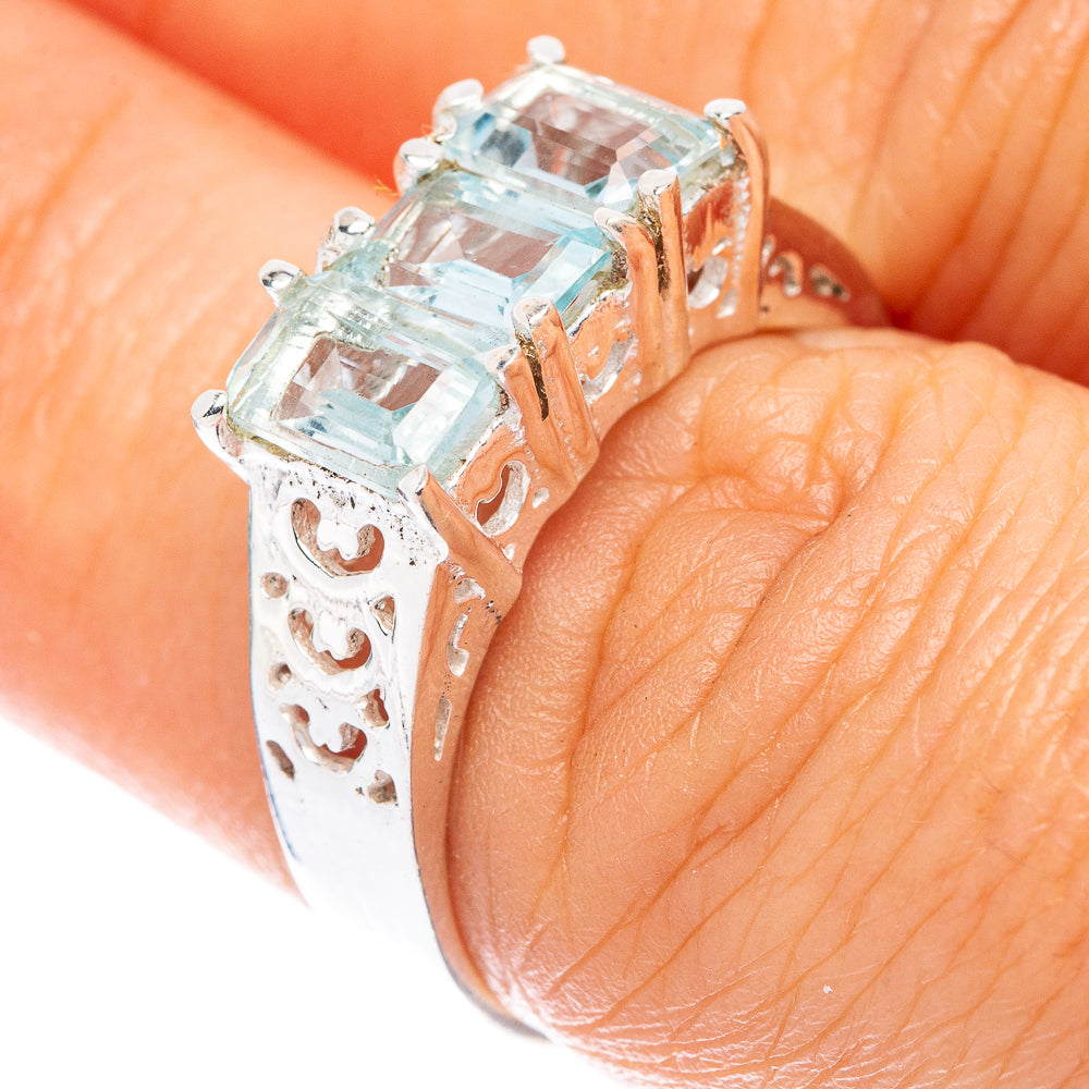 Blue Topaz Ring Size 6.5 (925 Sterling Silver) R5676