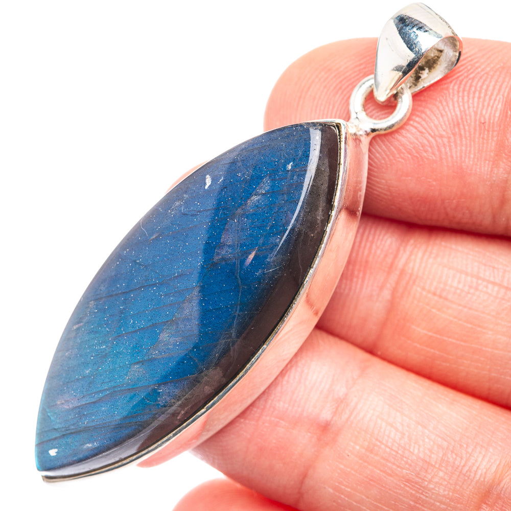 Labradorite Pendant 2 1/8" (925 Sterling Silver) P39229