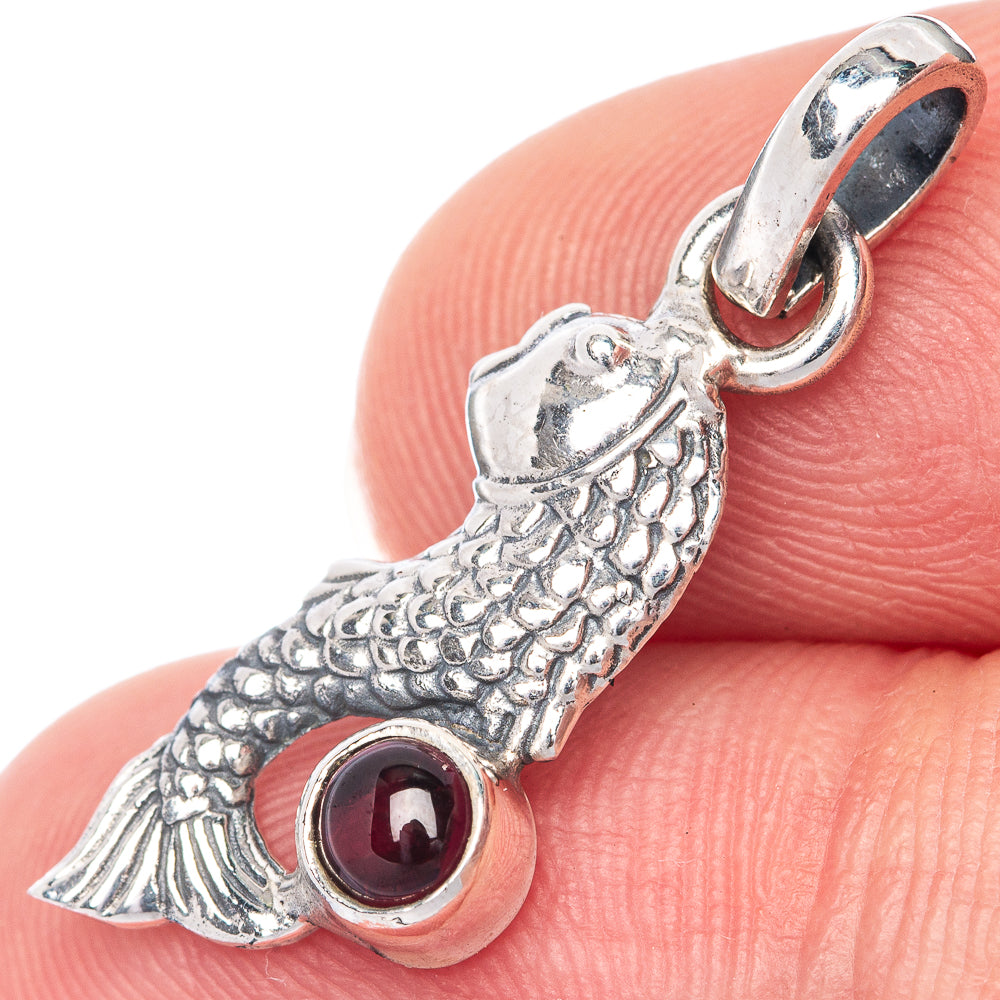 Garnet Dainty Pendant 1 1/8" (925 Sterling Silver) P39881