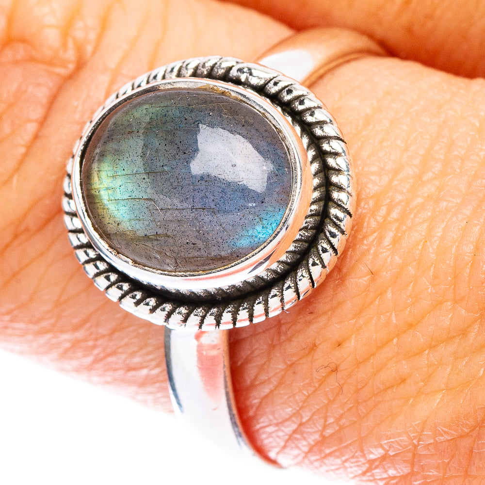Labradorite Ring Size 9 (925 Sterling Silver) R146977