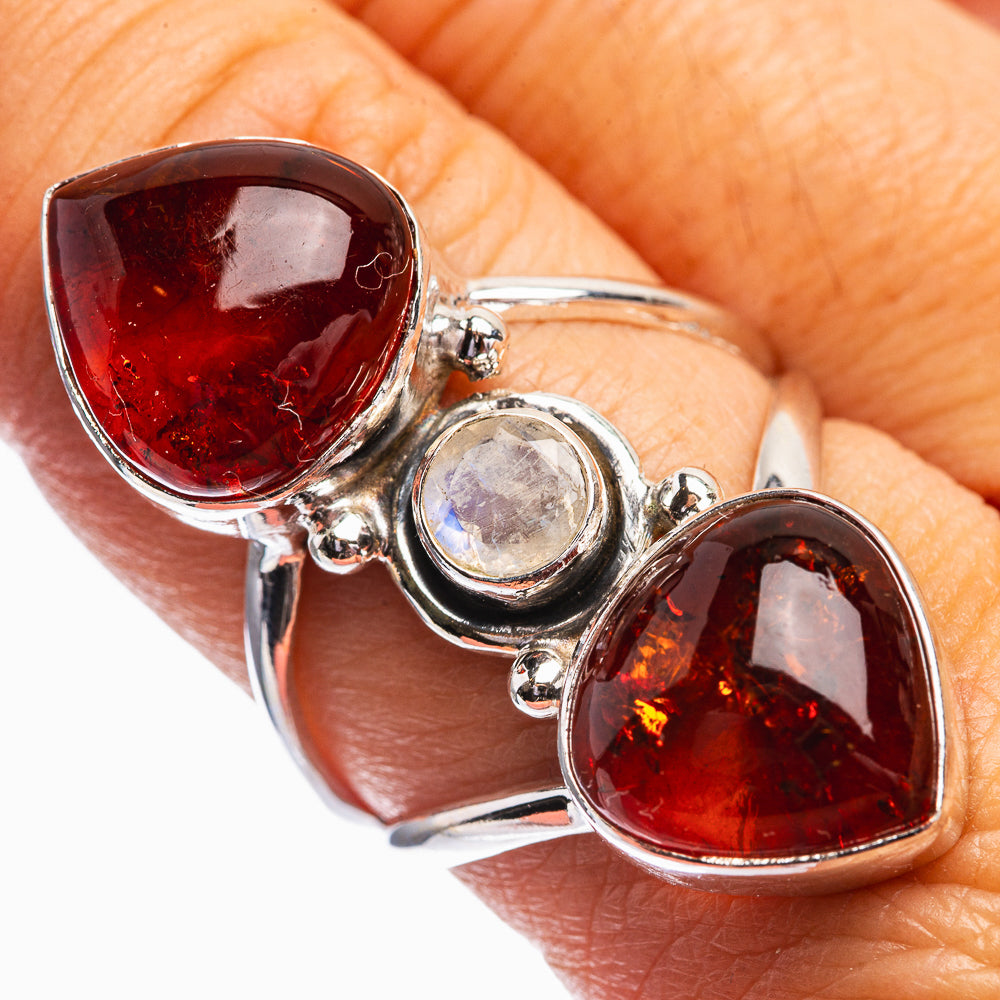 Baltic Amber, Rainbow Moonstone Ring Size 8 (925 Sterling Silver) R142060