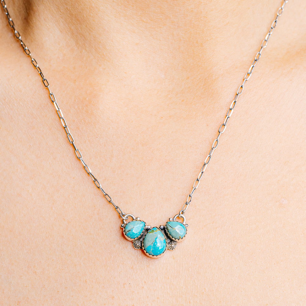 Mohave Turquoise Necklace 17 to 19" (.925 Sterling Silver)