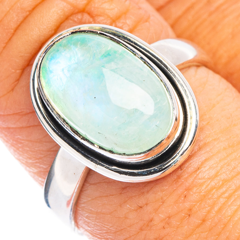 Green Moonstone Ring Size 8 (925 Sterling Silver) R7834