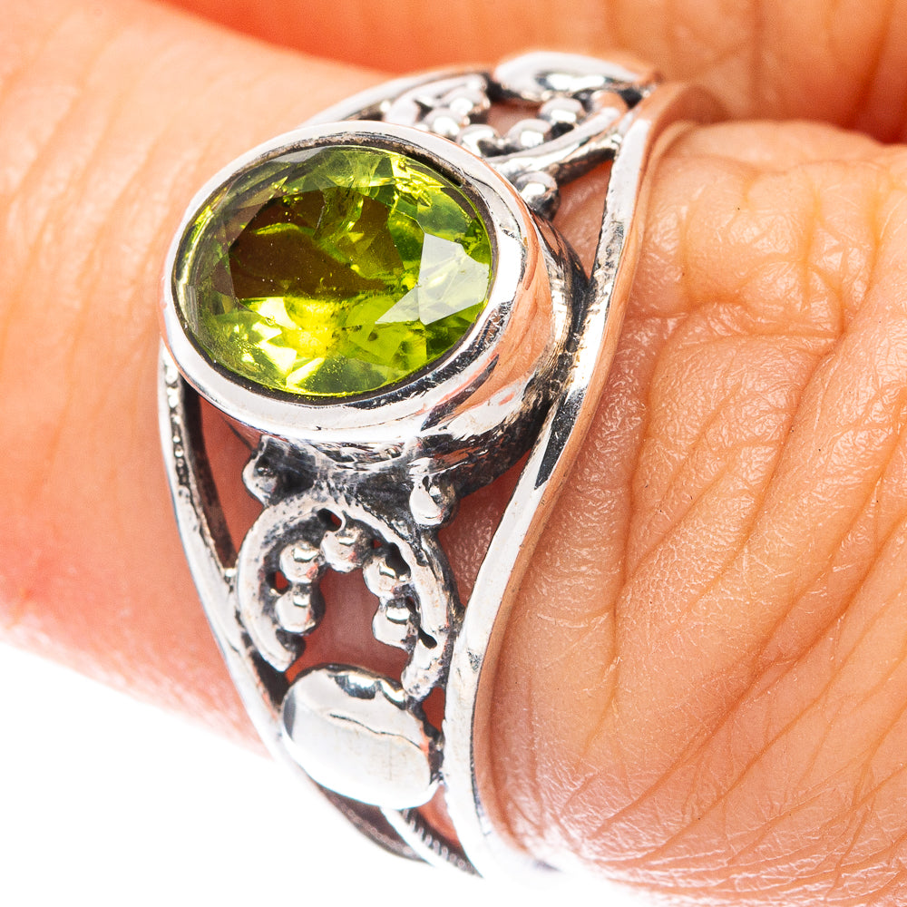 Peridot Dainty Ring Size 6.5 (925 Sterling Silver) R6016