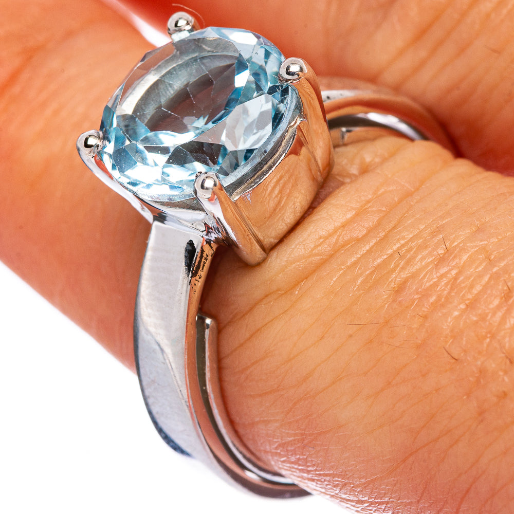 Rare Blue Topaz Ring Size 8 (925 Sterling Silver) R146016