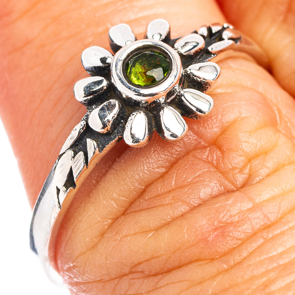 Peridot Flower Dainty Ring Size 7.75 (.925 Sterling Silver)