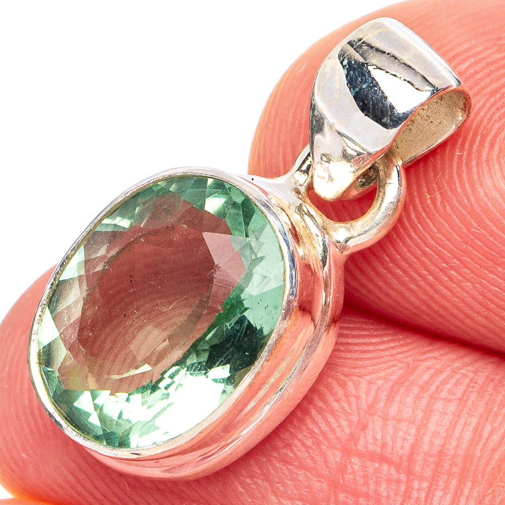 Green Fluorite Pendant 7/8" (.925 Sterling Silver)