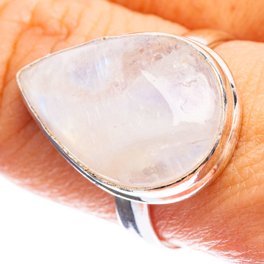 Rainbow Moonstone Ring Size 9 (925 Sterling Silver) R143086