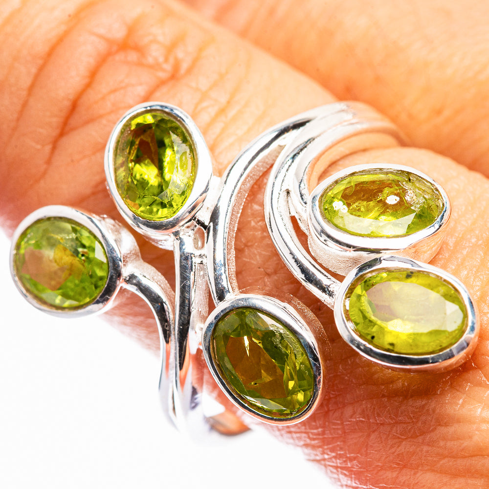 Peridot Ring Size 9.5 (925 Sterling Silver) R142315