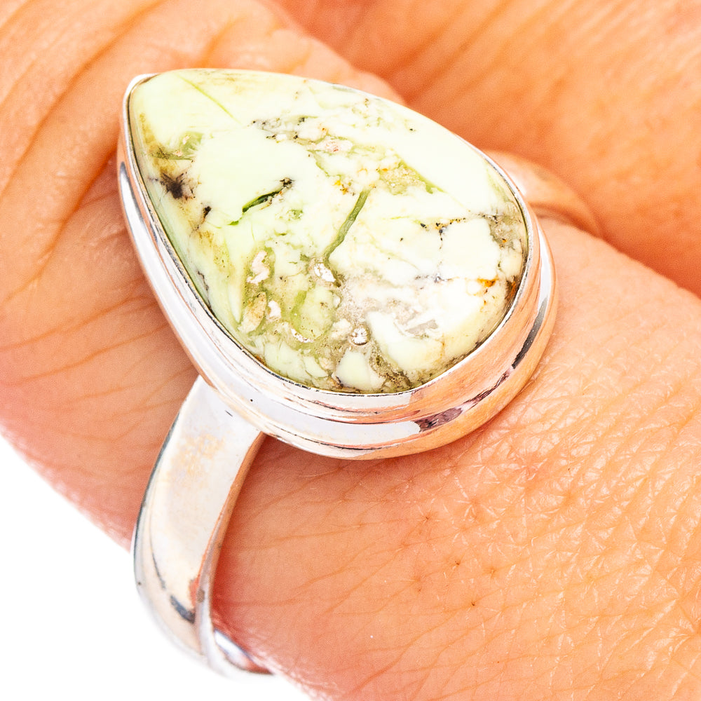Lemon Chrysoprase Ring Size 9.75 (.925 Sterling Silver)