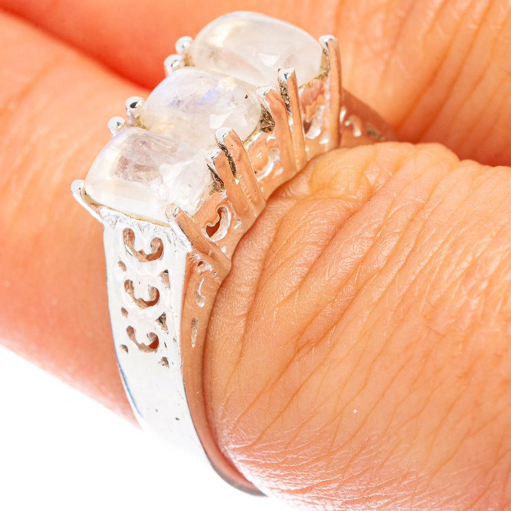 Rainbow Moonstone Ring Size 6.75 (925 Sterling Silver) R5695