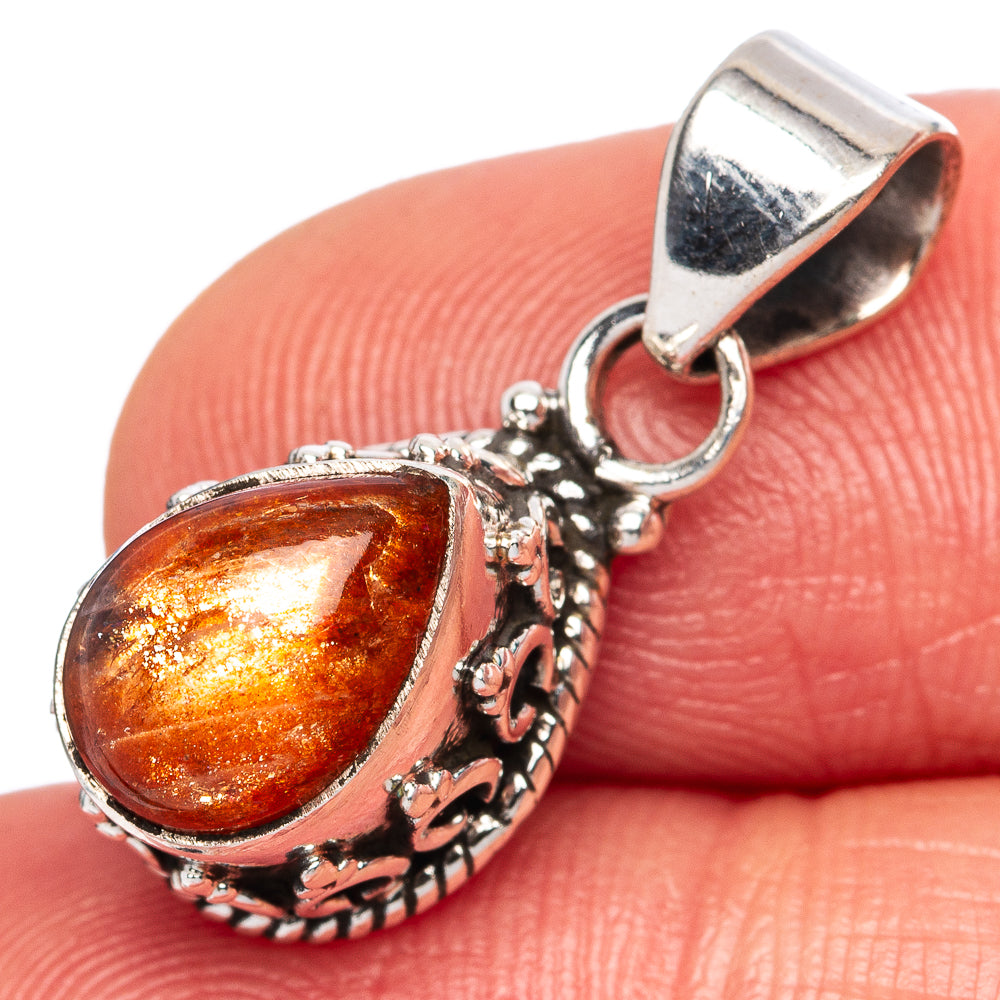 Sunstone Pendants 7/8" (925 Sterling Silver) P42324