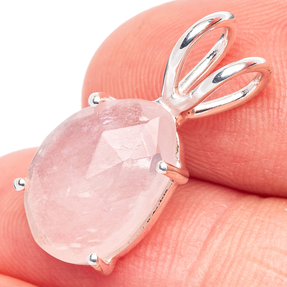 Value Rose Quartz Pendant 7/8" (925 Sterling Silver) P44431