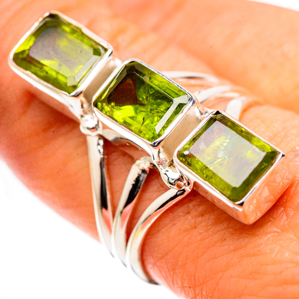 Large Peridot Ring Size 8 (925 Sterling Silver) RING135582