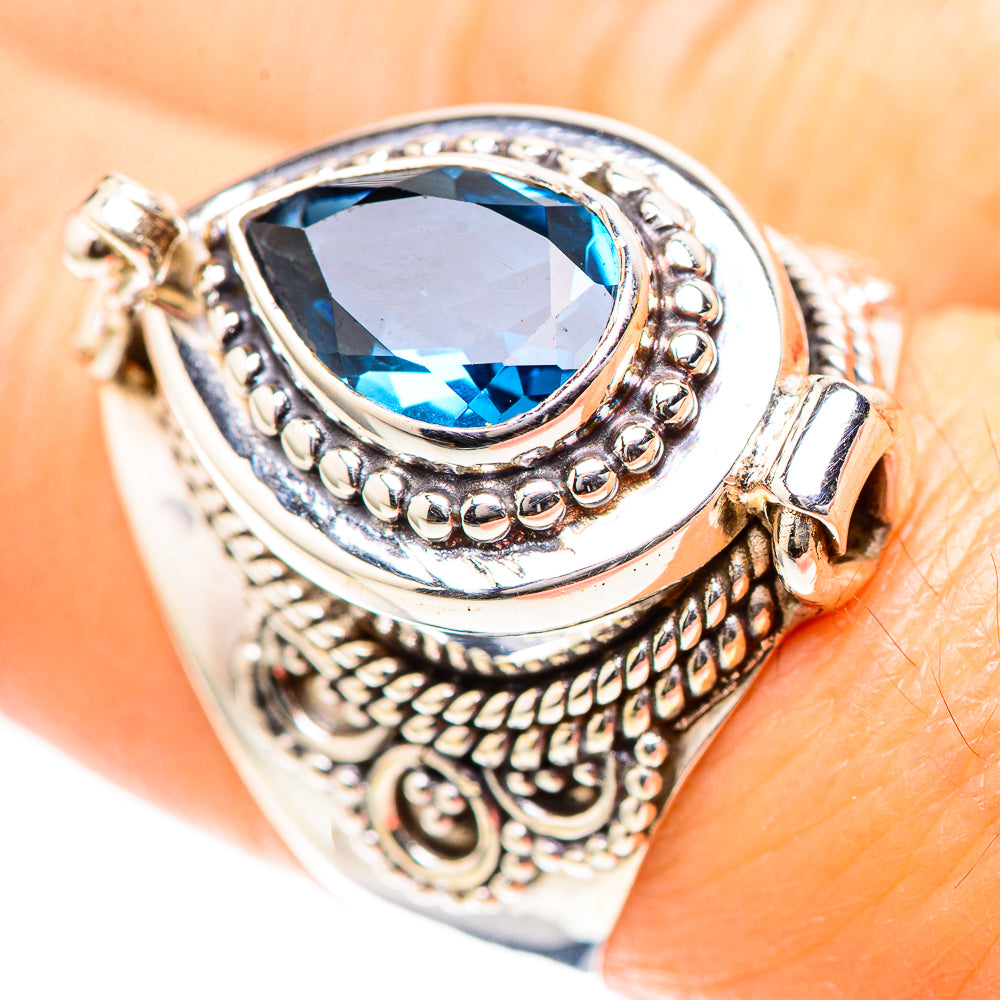 Blue Topaz Ring Size 7.75 (925 Sterling Silver) RING136622