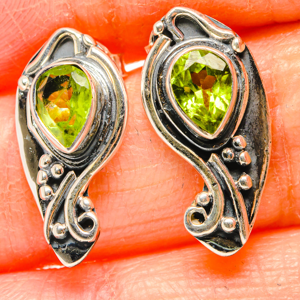 Peridot Earrings 3/4" (925 Sterling Silver) EARR431508