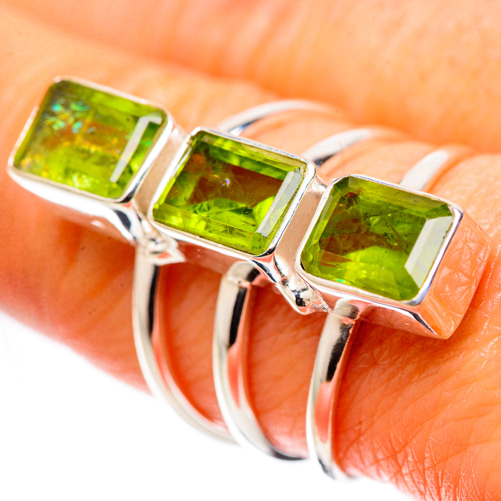 Large Peridot Ring Size 8.5 (925 Sterling Silver) RING135768