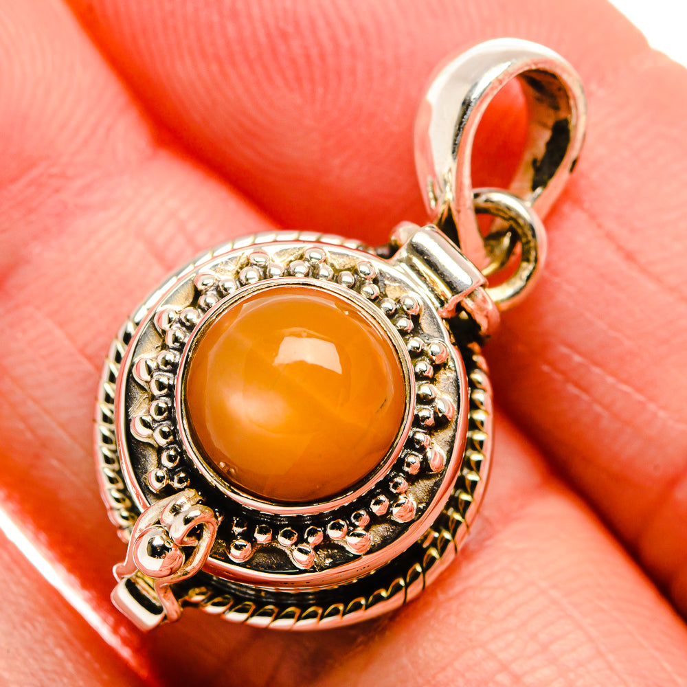 Poison Peach Moonstone Pendant 1 1/4" (925 Sterling Silver) PD37439