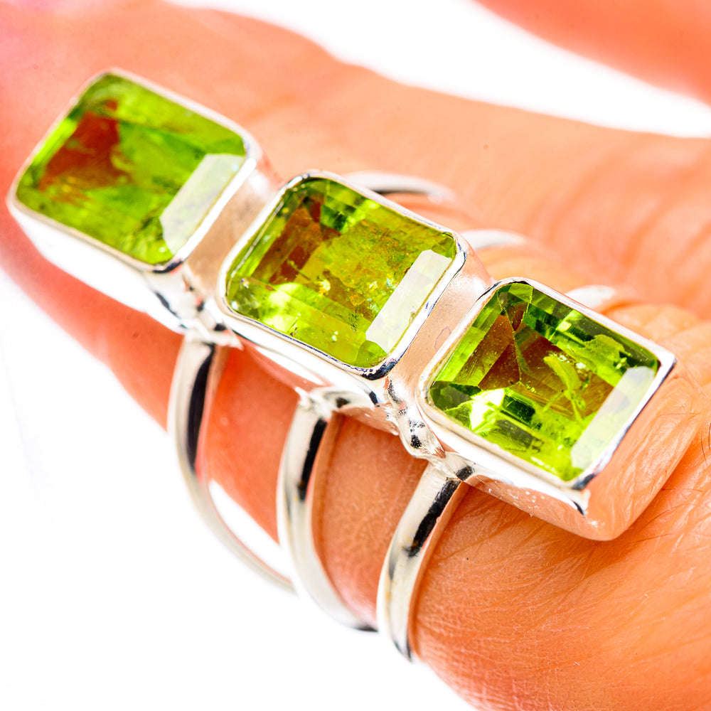 Large Peridot Ring Size 6.5 (925 Sterling Silver) RING136160
