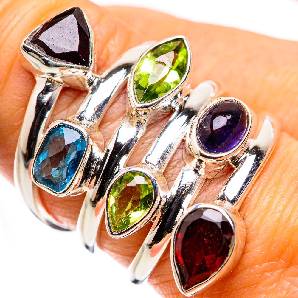 Garnet, Peridot, Tanzanite, Blue Topaz Ring Size 8 (925 Sterling Silver) RING135681