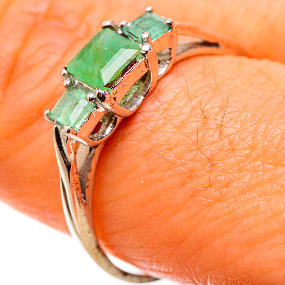 Emerald Ring Size 9 (925 Sterling Silver) RING134641