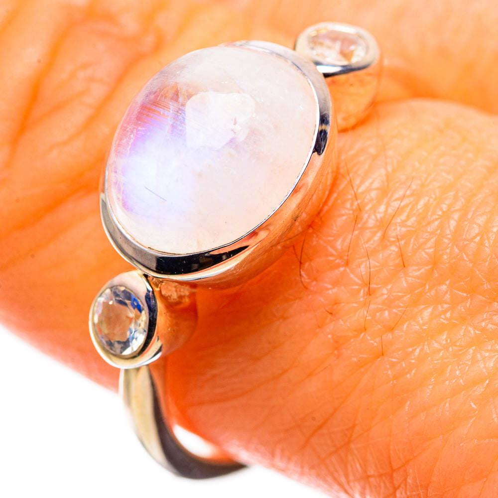 Rainbow Moonstone Ring Size 9 (925 Sterling Silver) RING135644