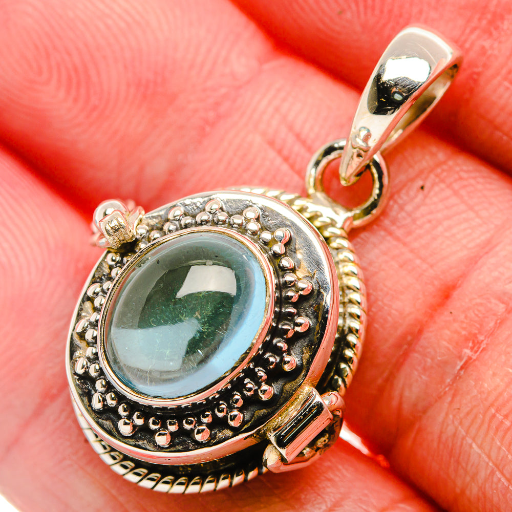 Poison Natural Aquamarine 925 Sterling Silver Pendant 1 1/4" (925 Sterling Silver) PD37678