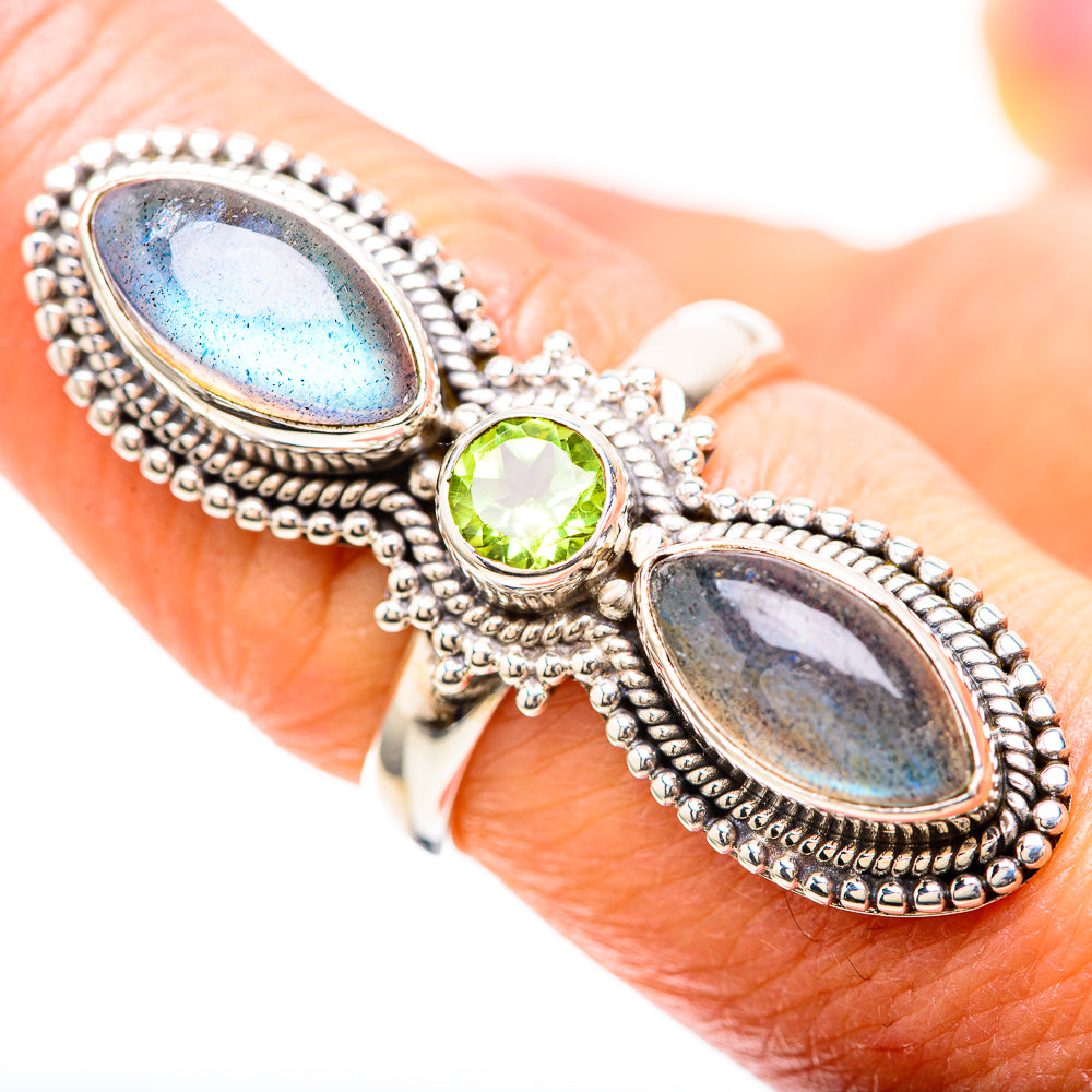 Large Labradorite, Peridot 925 Sterling Silver Ring Size 7 (925 Sterling Silver) RING137369