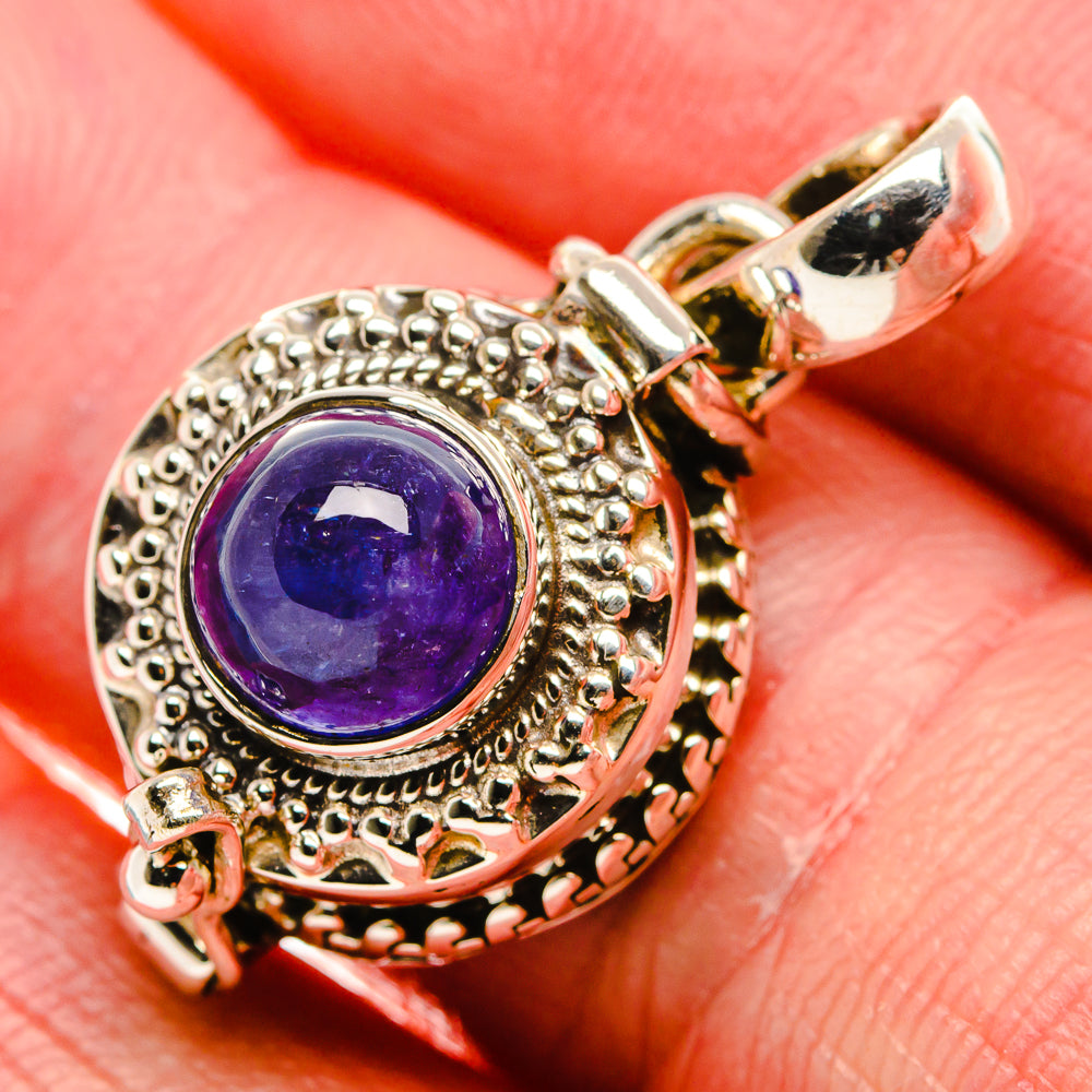 Poison Natural Tanzanite Pendant 1 1/8" (925 Sterling Silver) PD37485