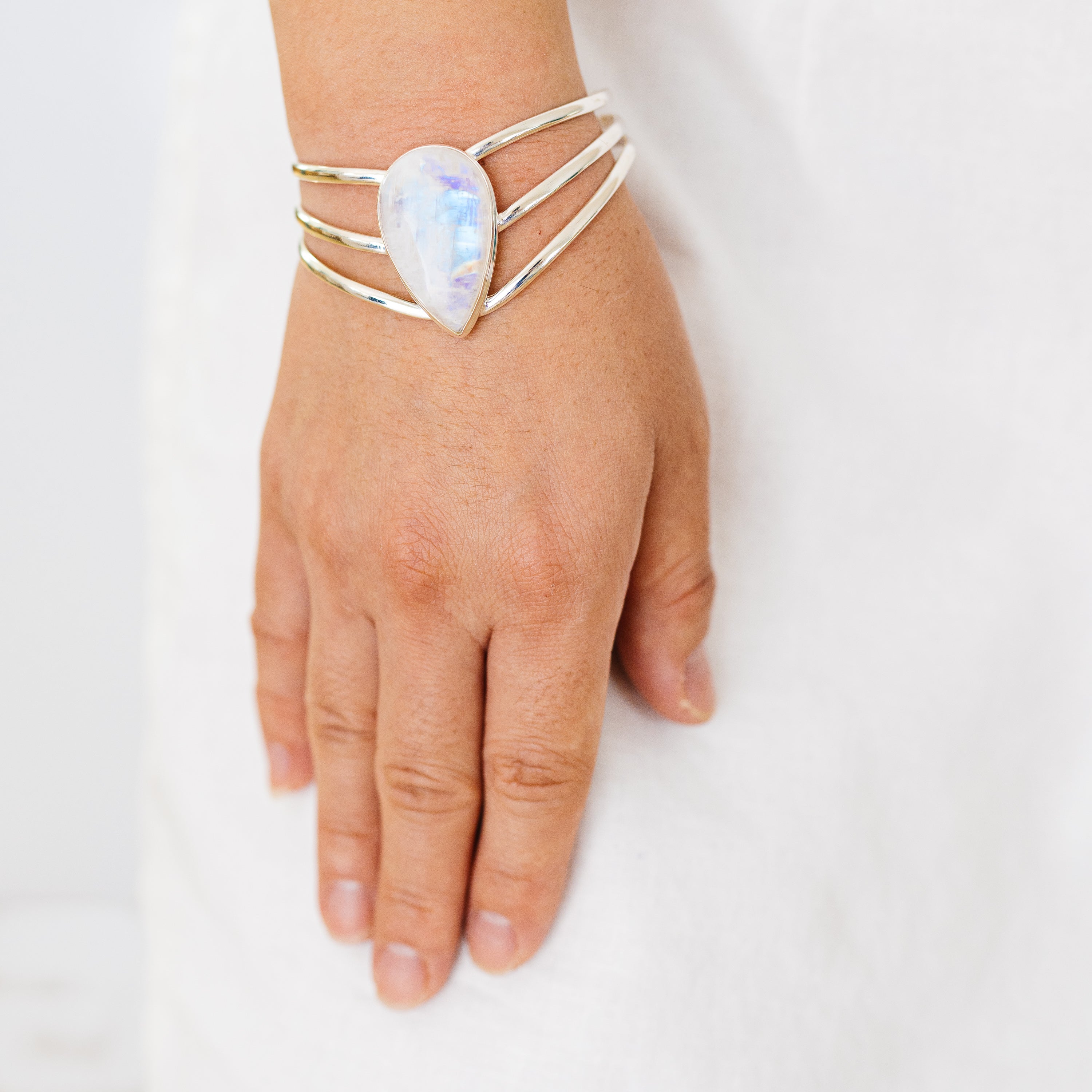 Rainbow Moonstone Bracelets handcrafted by Anasilvercos - BR90085
