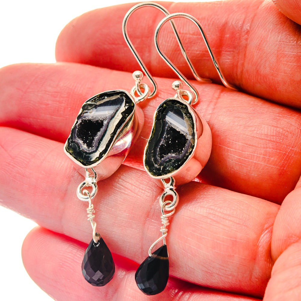 Black Geode Slice Earrings handcrafted by Anasilvercos - EARR423380
