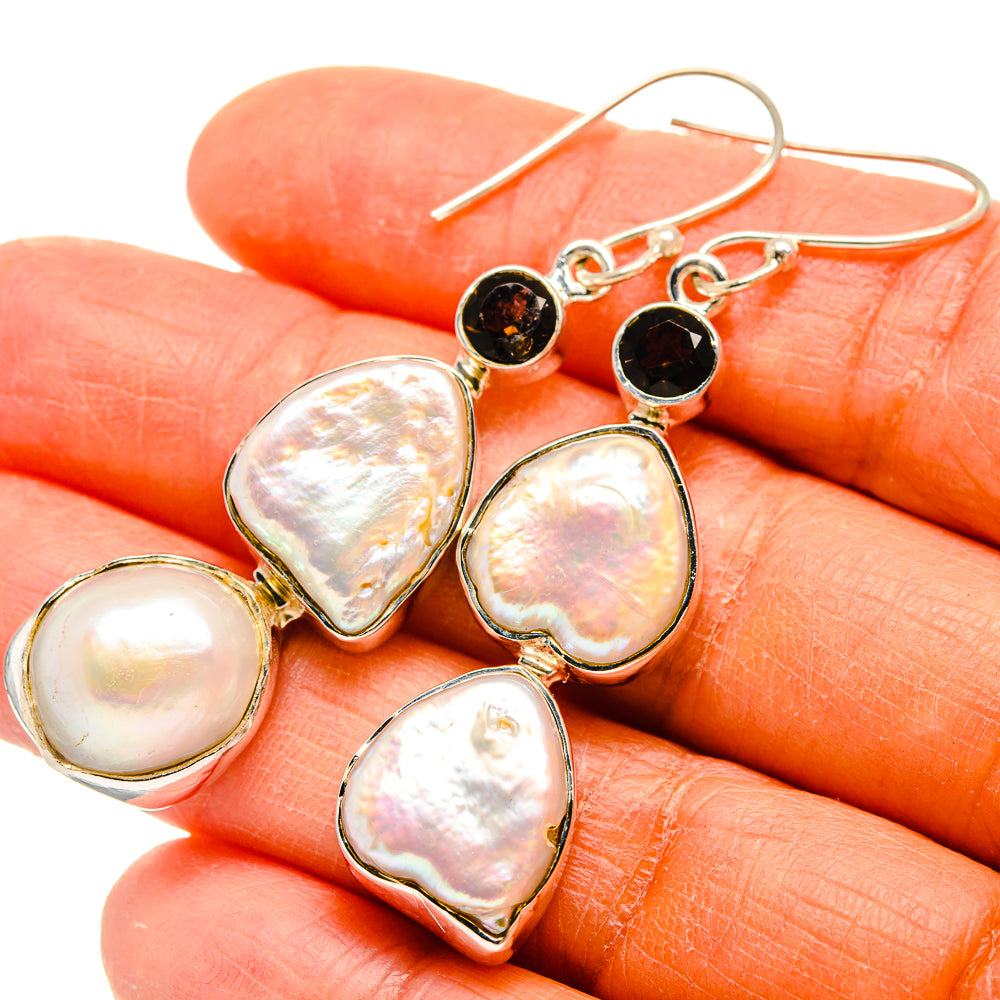 Mother Of Pearl Earrings handcrafted by Anasilvercos - EARR425557