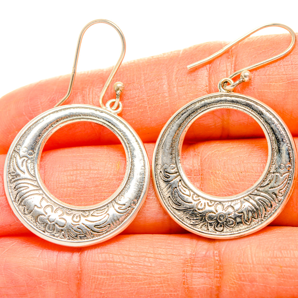 Engraved Earrings handcrafted by Anasilvercos - EARR427102