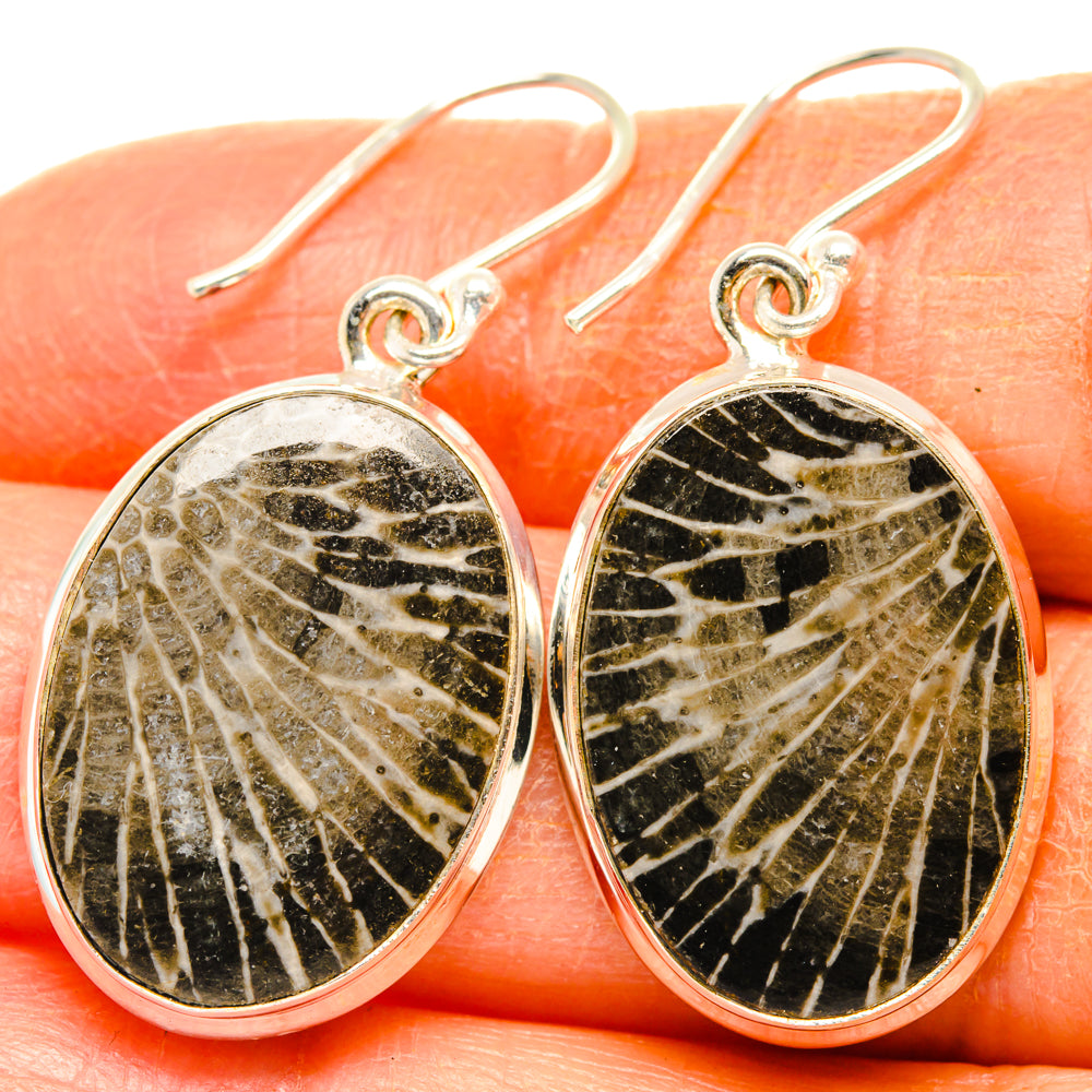 Stingray Coral Earrings handcrafted by Anasilvercos - EARR427865