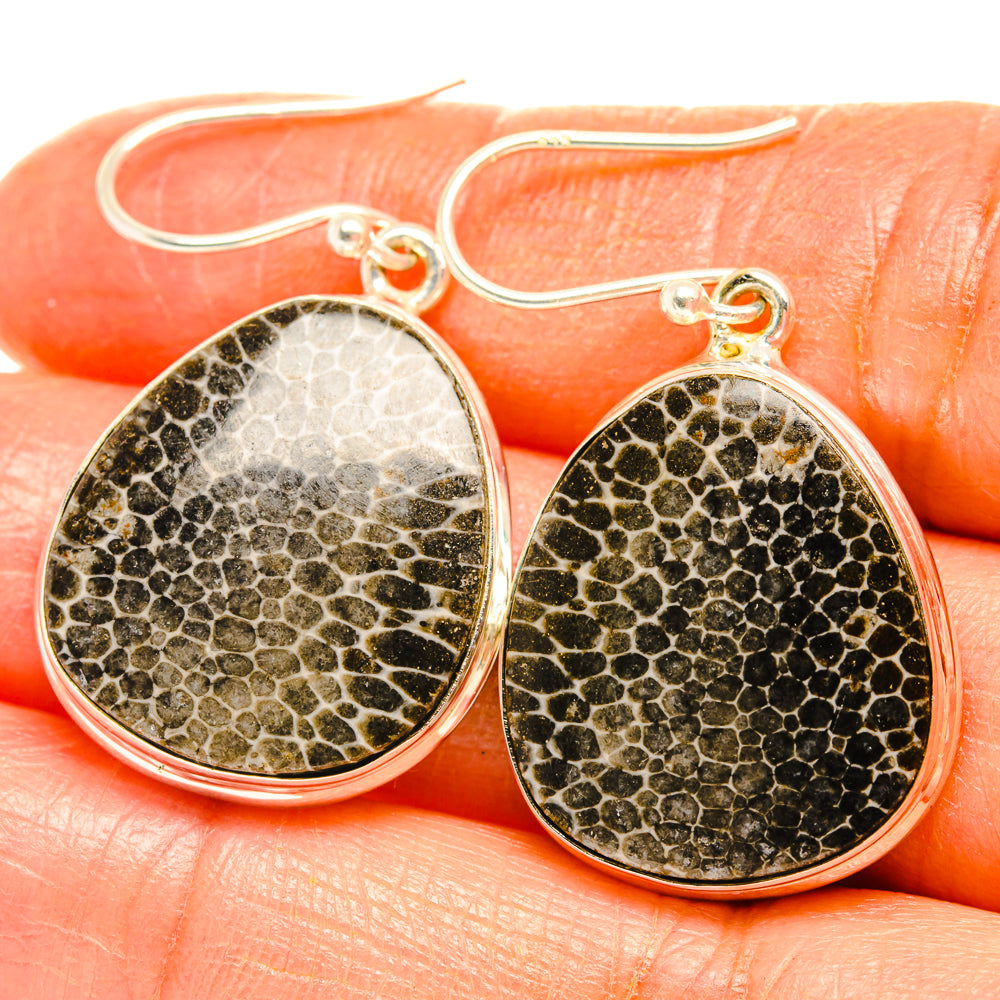 Stingray Coral Earrings handcrafted by Anasilvercos - EARR427889