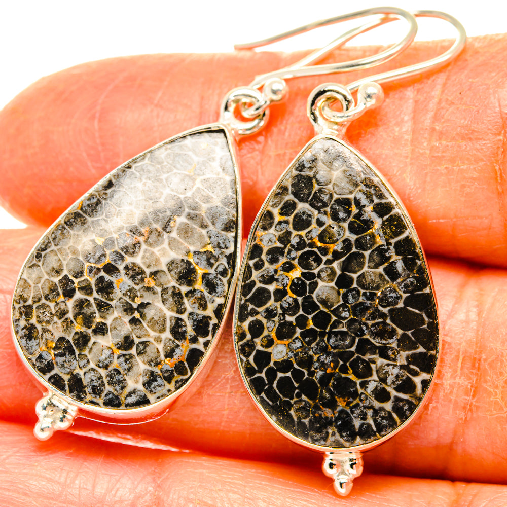 Stingray Coral Earrings handcrafted by Anasilvercos - EARR427923
