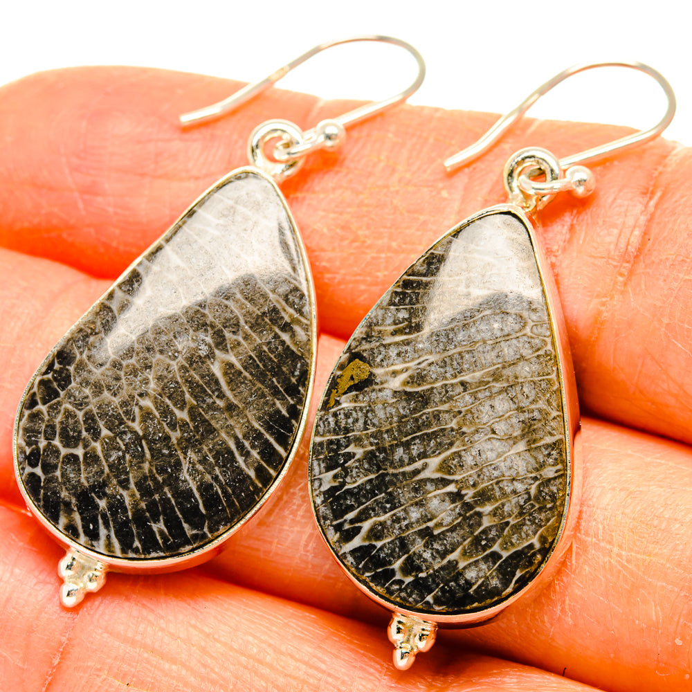 Stingray Coral Earrings handcrafted by Anasilvercos - EARR427953