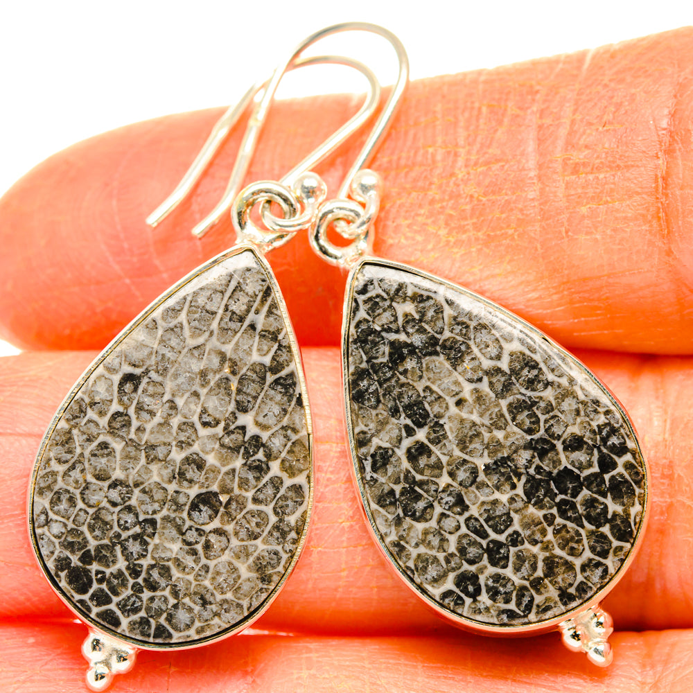 Stingray Coral Earrings handcrafted by Anasilvercos - EARR428019