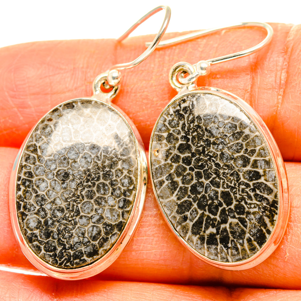 Stingray Coral Earrings handcrafted by Anasilvercos - EARR428076