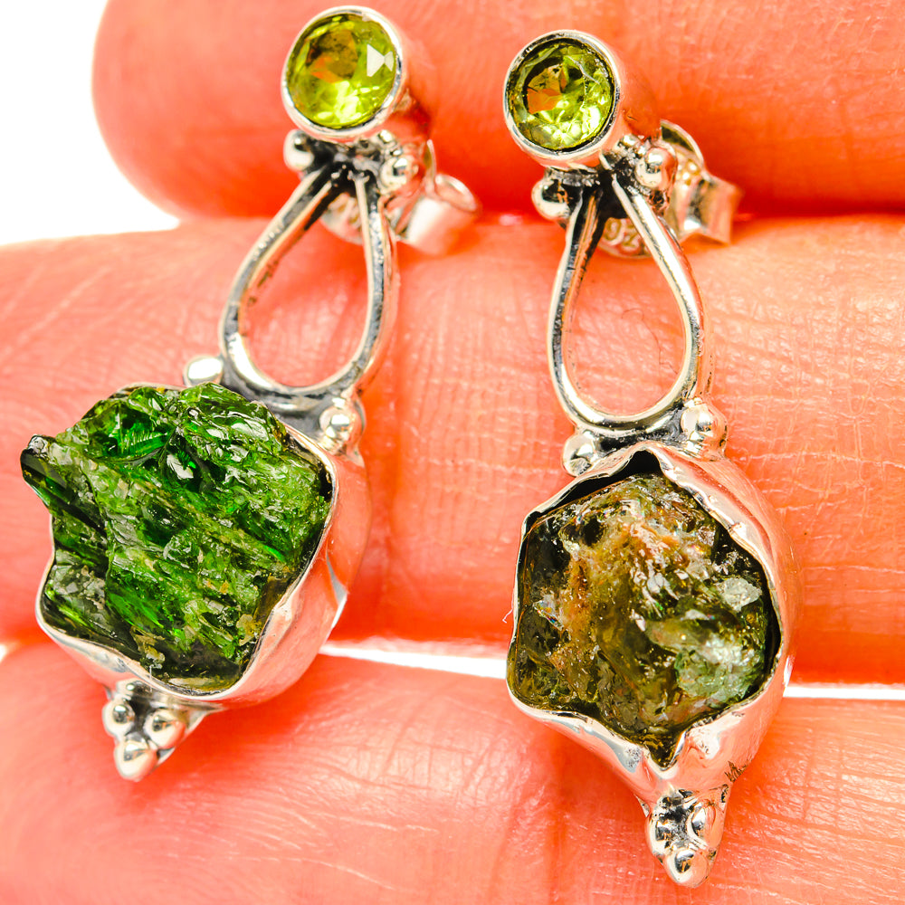 Chrome Diopside Earrings handcrafted by Anasilvercos - EARR428900