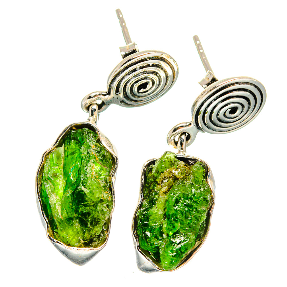 Chrome Diopside Earrings handcrafted by Anasilvercos - EARR425887 - Photo 2