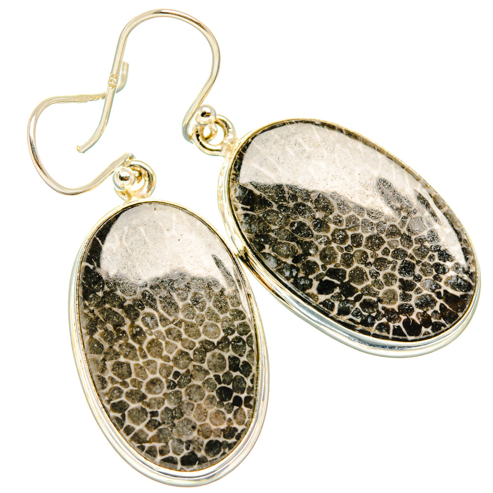 Stingray Coral Earrings handcrafted by Anasilvercos - EARR427870 - Photo 2