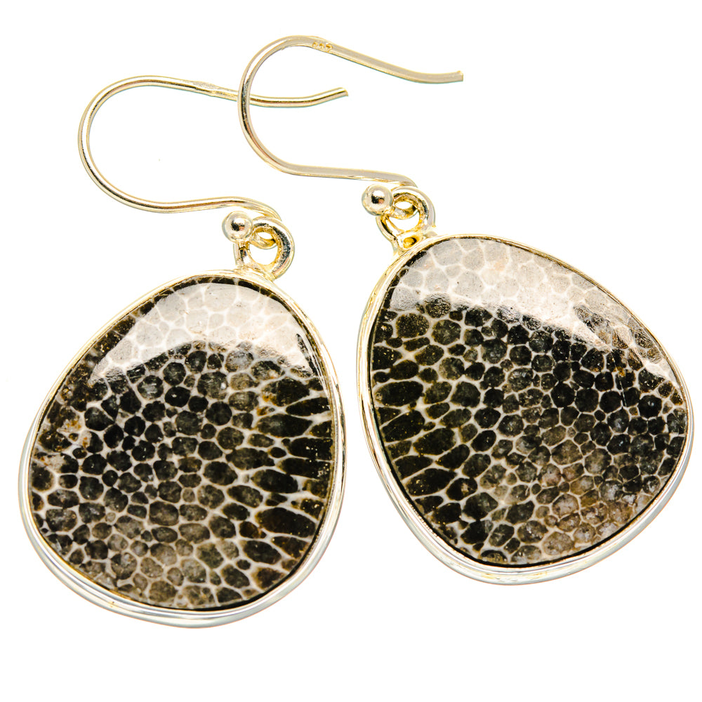 Stingray Coral Earrings handcrafted by Anasilvercos - EARR427889 - Photo 2