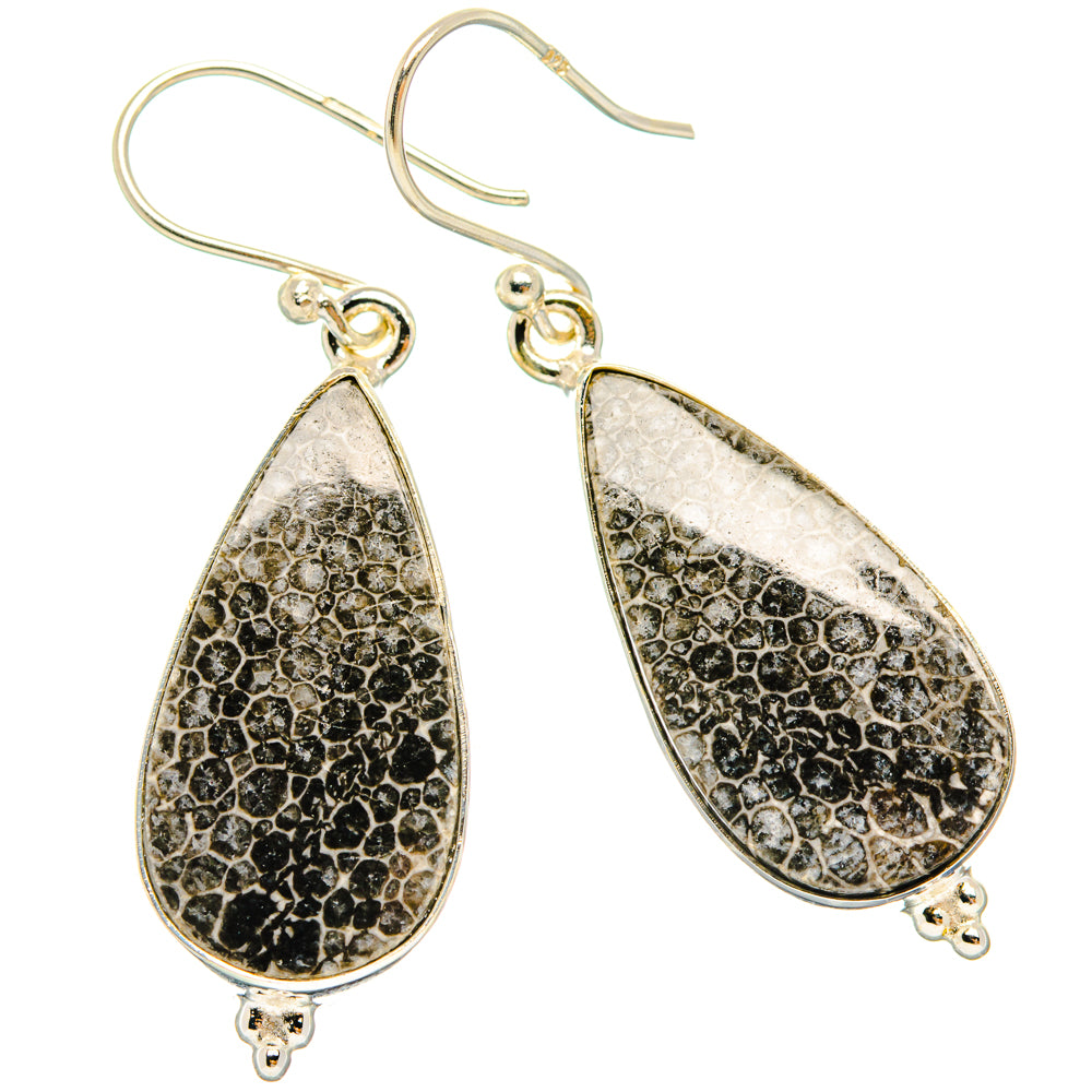 Stingray Coral Earrings handcrafted by Anasilvercos - EARR427944 - Photo 2