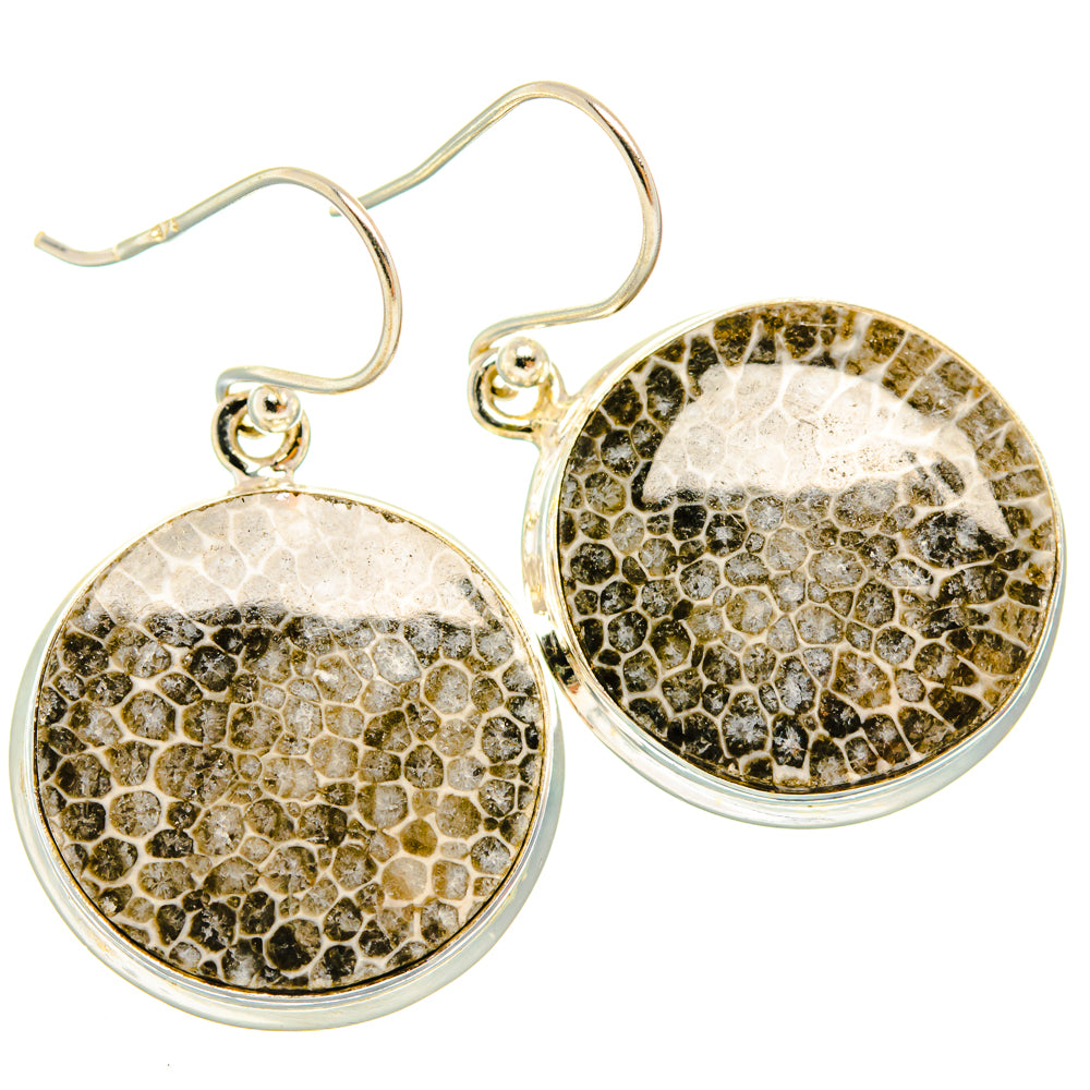 Stingray Coral Earrings handcrafted by Anasilvercos - EARR427957 - Photo 2