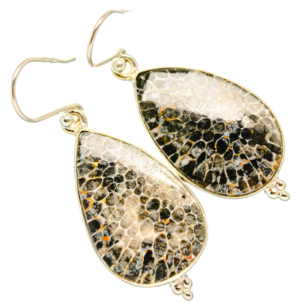 Stingray Coral Earrings handcrafted by Anasilvercos - EARR427972 - Photo 2